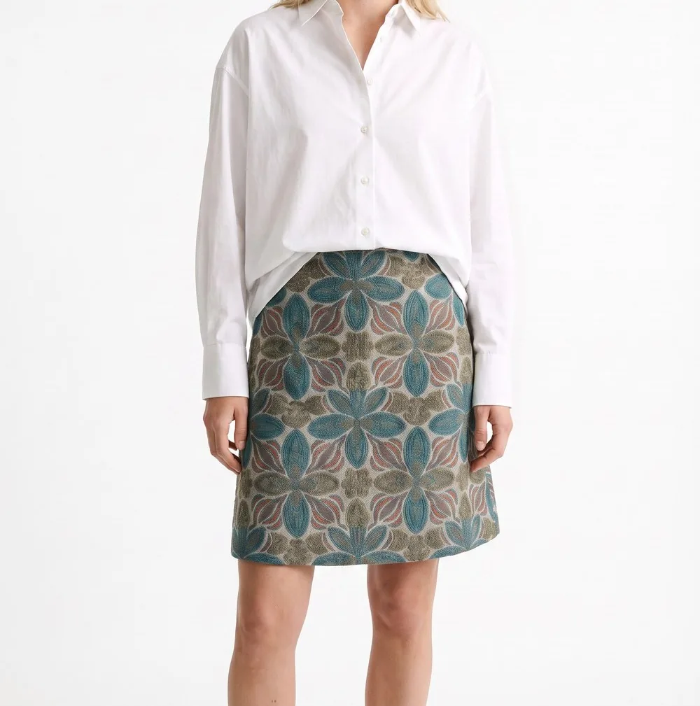 Floral Star-Medallion Jacquard patterned skirt